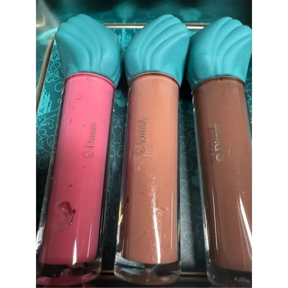 NWOT Disney’s Little Mermaid “Part Of Your World” Lip Gloss Collection in Tin